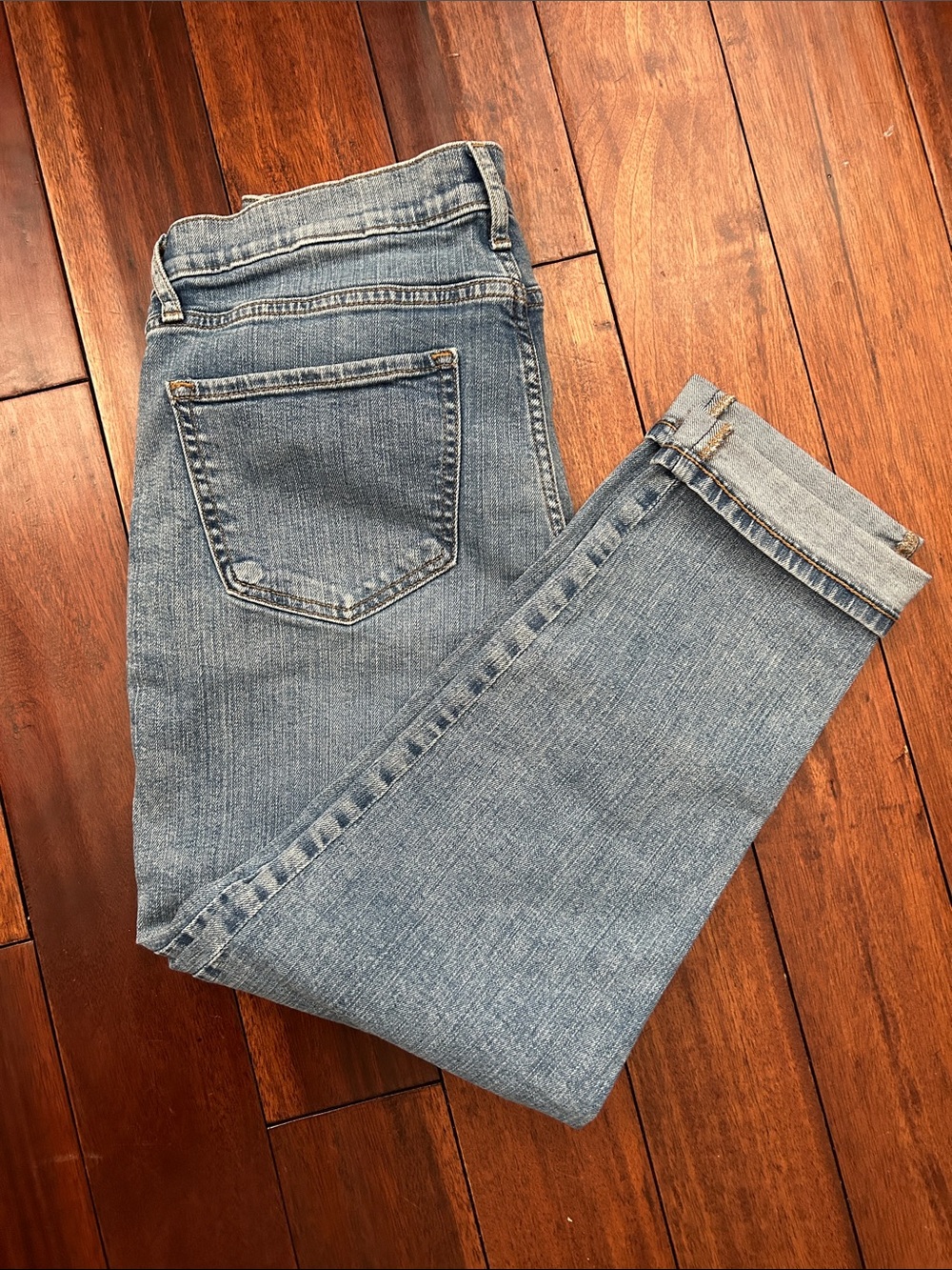 Banana Republic cropped Girlfriend Jeans size 29/8 great condition